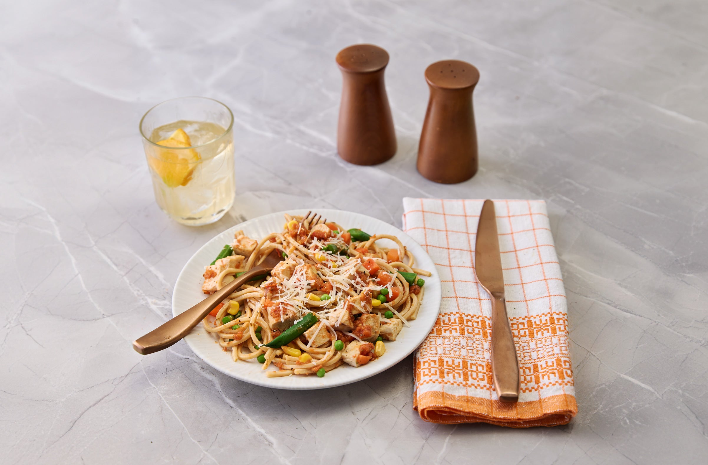 classic tomato whole wheat spaghetti