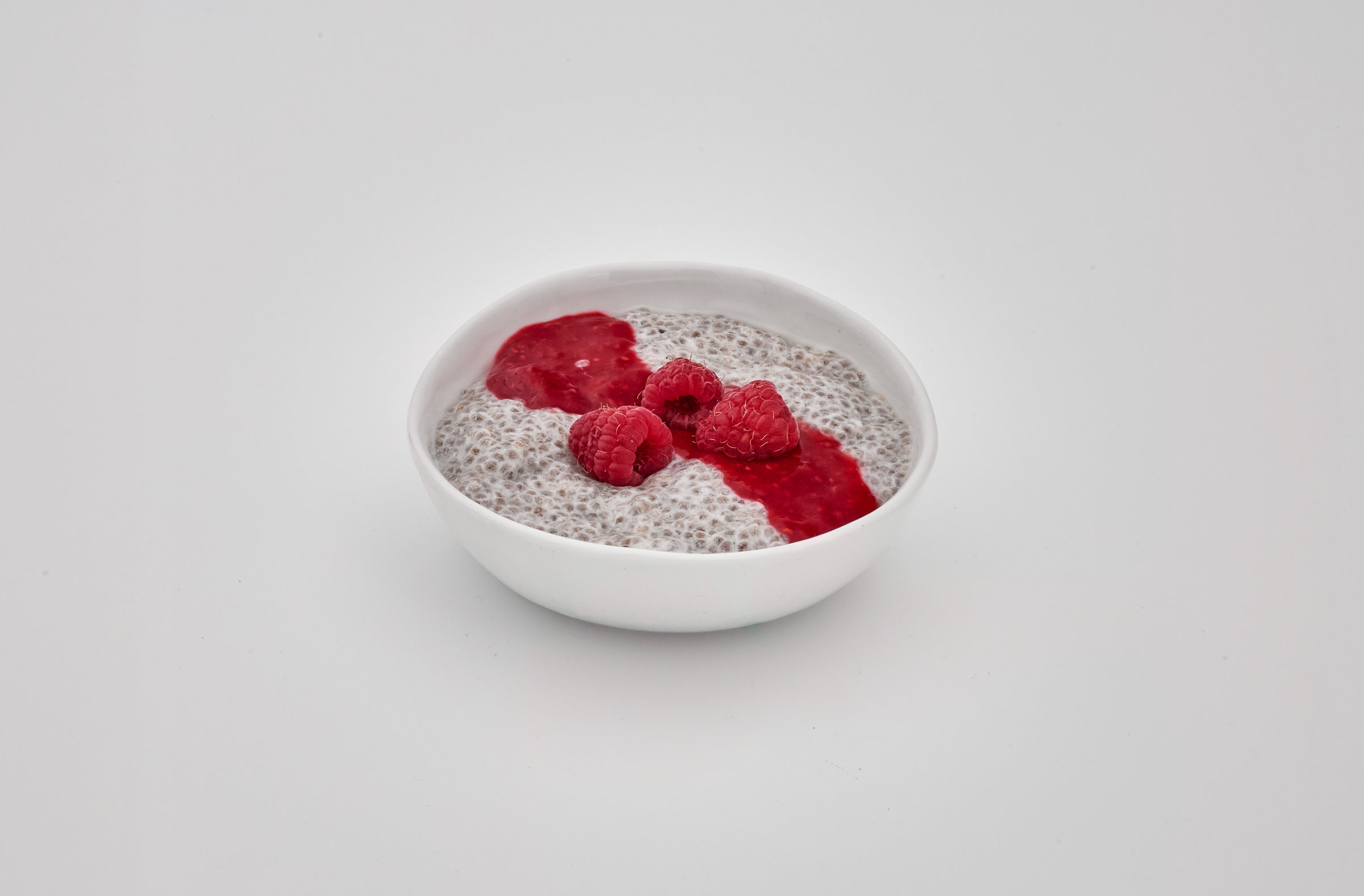 raspberry vanilla chia pudding